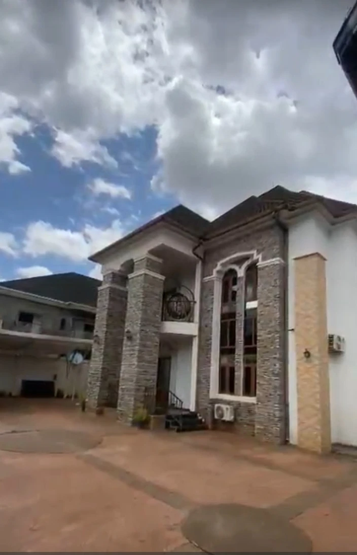 Duplex for Sale in THINKERS CORNER, Enugu - Image 1