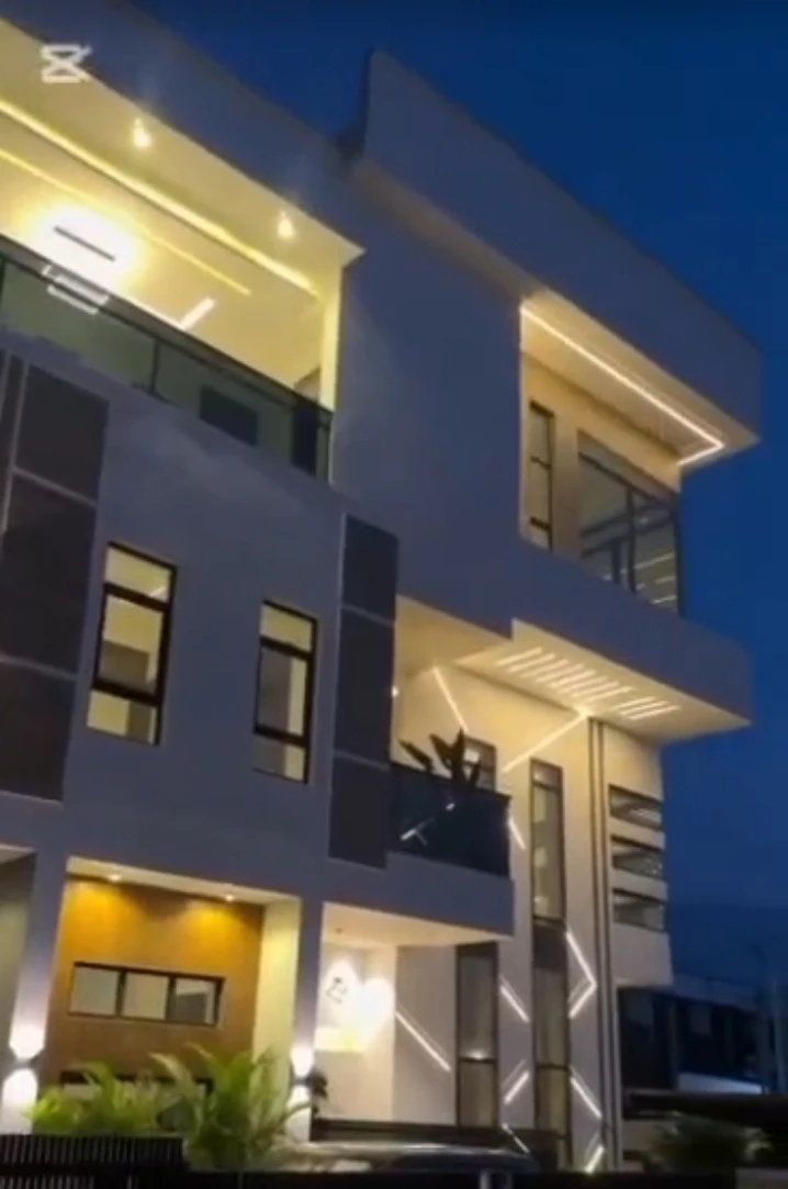 Duplex for Sale in ASOKORO HILLS, Abuja - Image 1