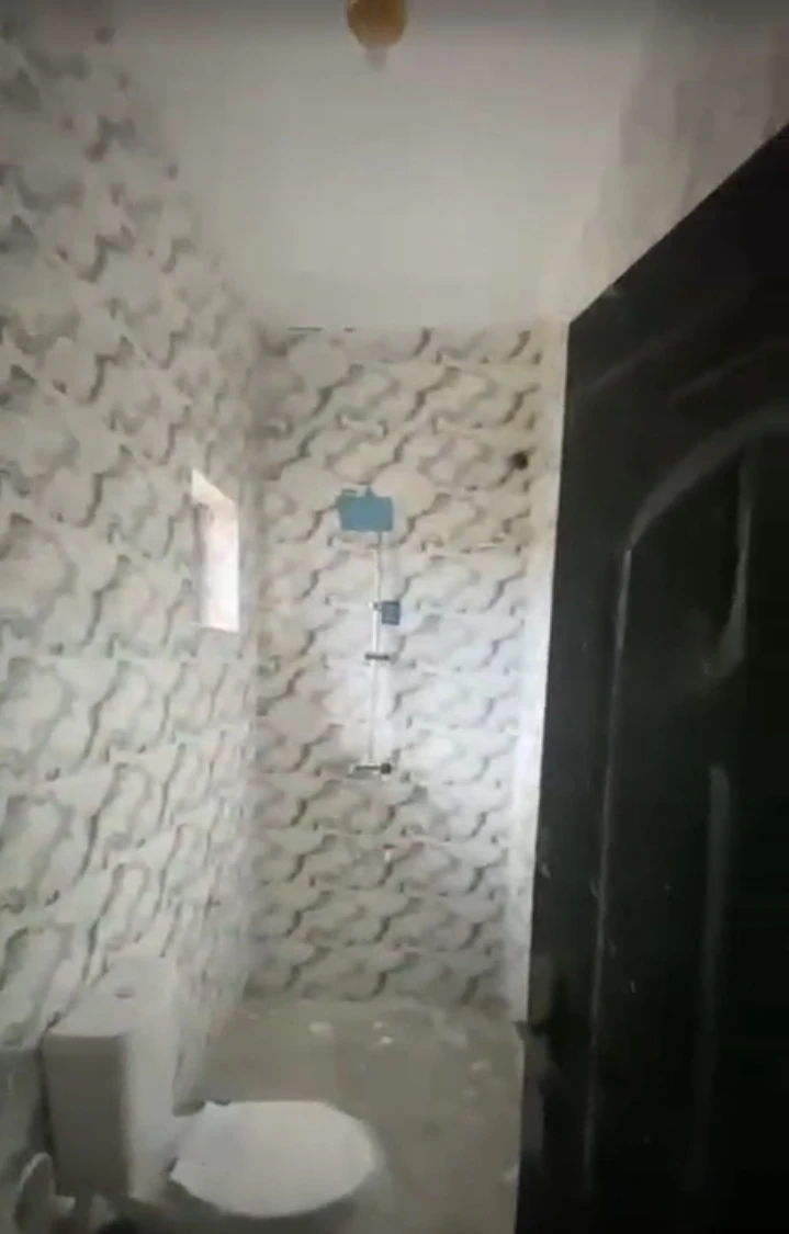 2 Bedroom Flat for Sale in THINKERS CORNER, Enugu - Image 3
