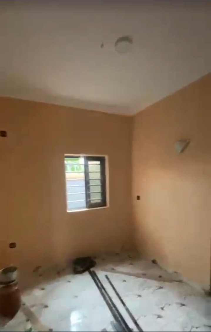 2 Bedroom Flat for Sale in THINKERS CORNER, Enugu - Image 4