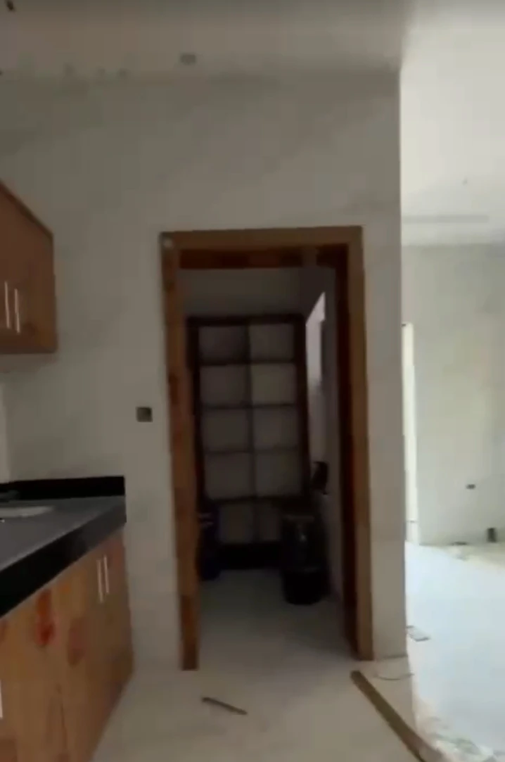 Duplex for Sale in Eneka link road, Rivers - Image 5