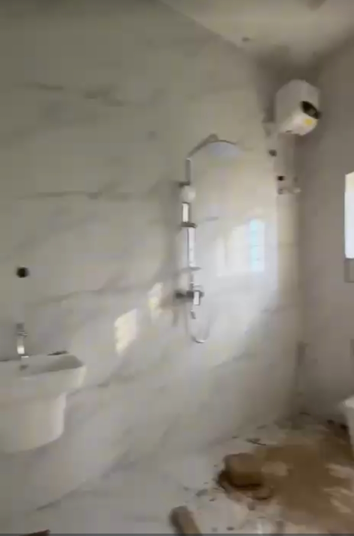 Duplex for Sale in Eneka link road, Rivers - Image 2