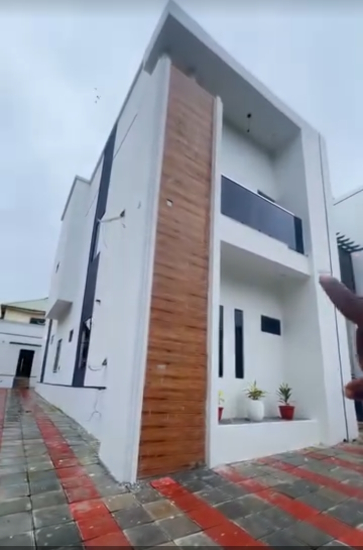 Duplex for Sale in GWARINPA, Abuja - Image 4