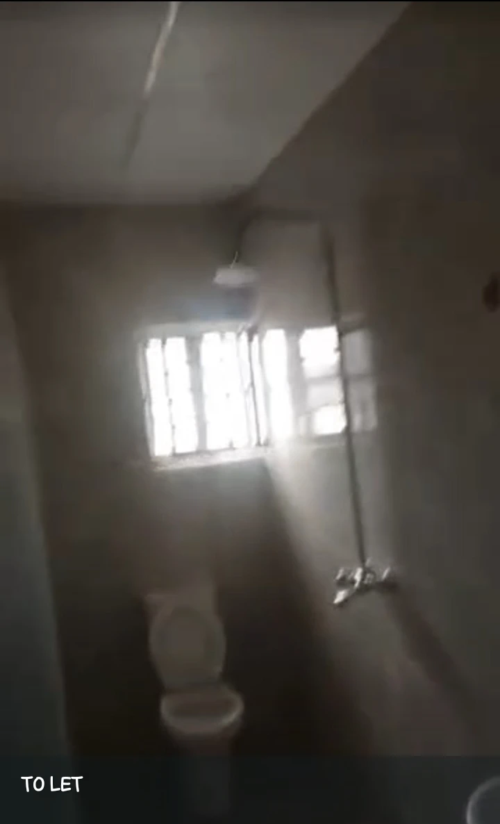 3 Bedroom Flat for Rent in Diamond Estate, Enugu - Image 5