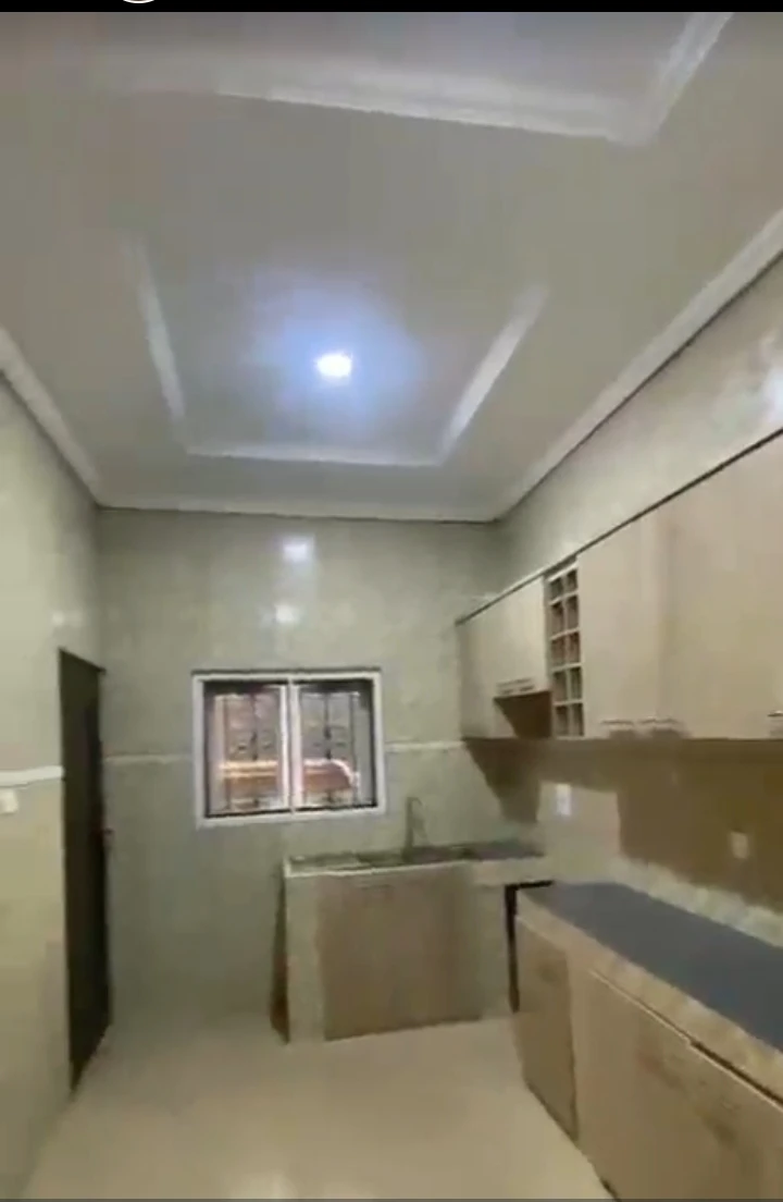 3 Bedroom Flat for Rent in THINKERS CORNER, Enugu - Image 2