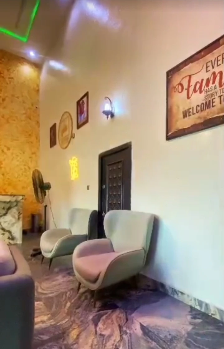 Hotel for Sale in ALAKAHIA, Rivers - Image 1
