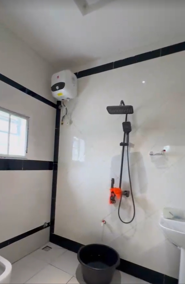 2 Bedroom Flat for Sale in SARS ROAD, Rivers - Image 2