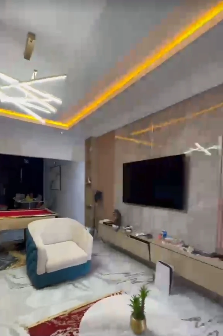 2 Bedroom Flat for Sale in SARS ROAD, Rivers - Image 1