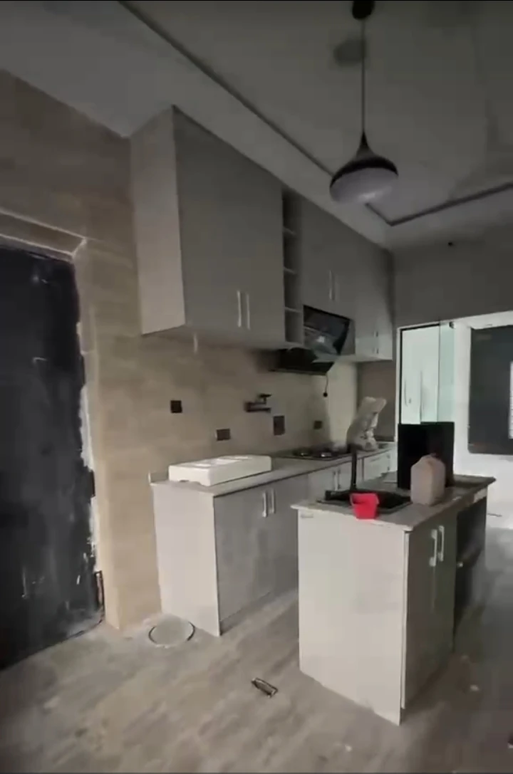 Duplex for Sale in TOMBIA EXTENSION, Rivers - Image 4