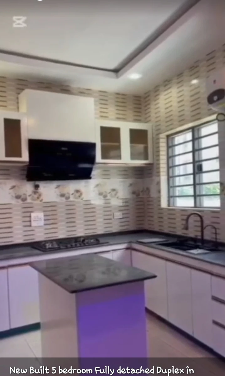Duplex for Sale in ASOKORO, Abuja - Image 1