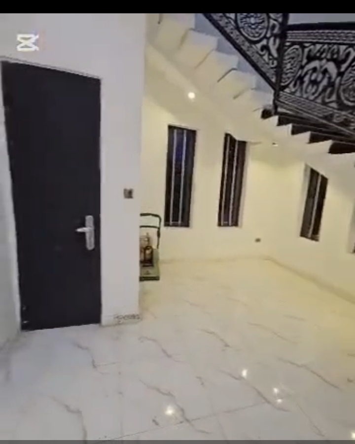 Duplex for Sale in CENTENARY CITY, Enugu - Image 4