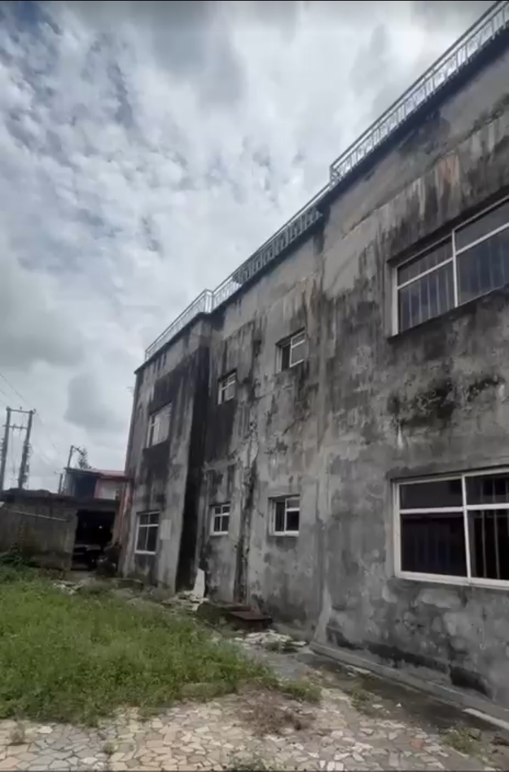3 Bedroom Flat for Sale in GRA, Rivers - Image 1