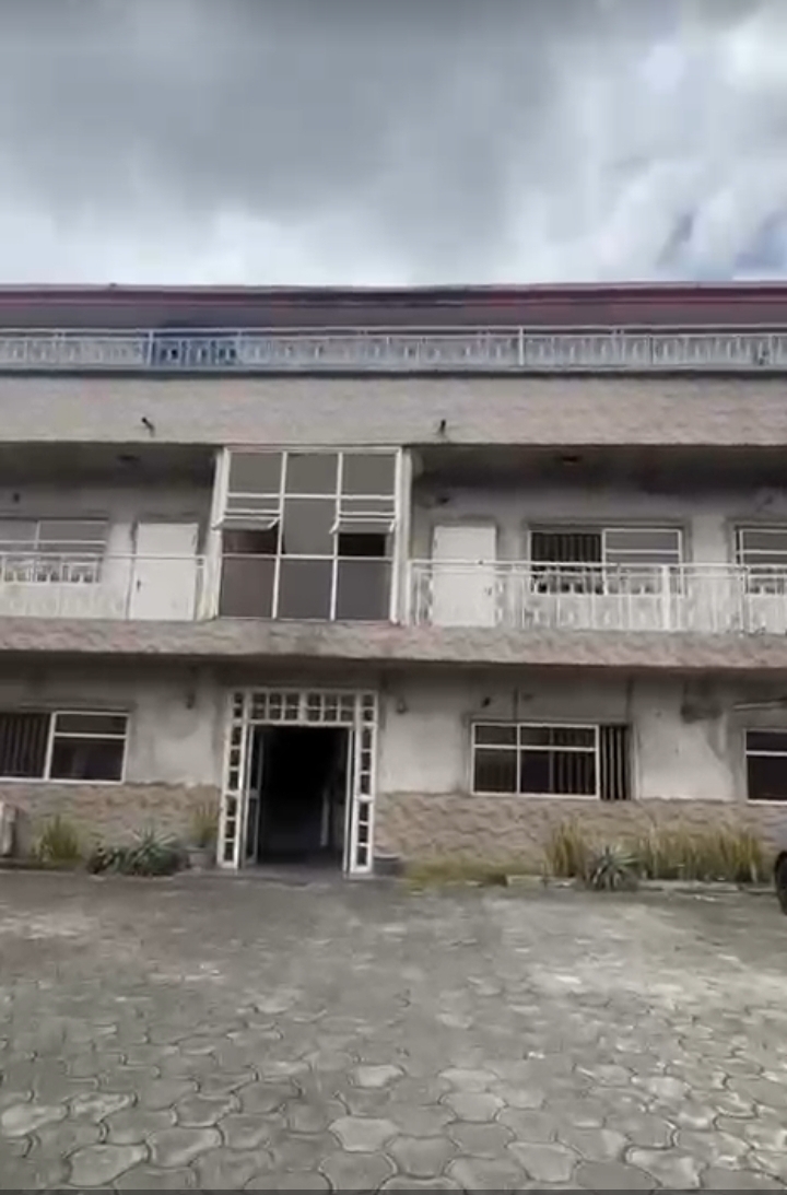3 Bedroom Flat for Sale in GRA, Rivers - Image 4