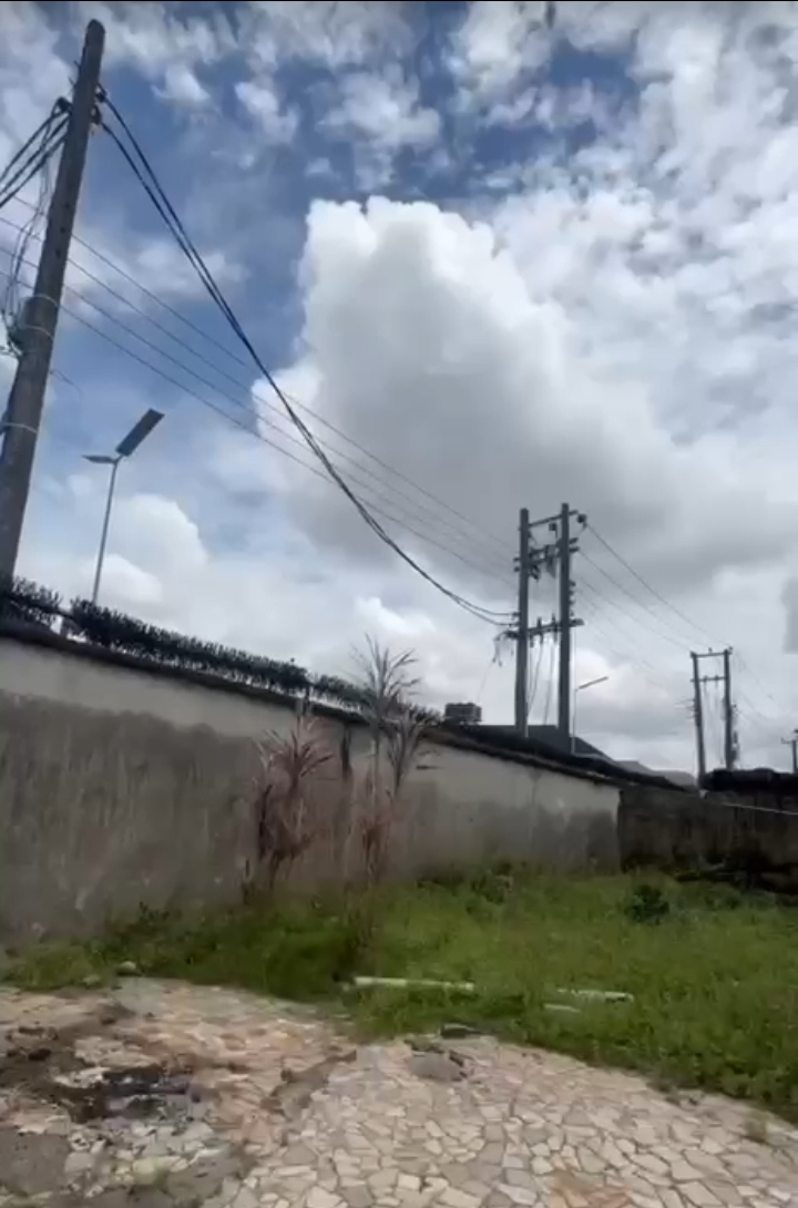 3 Bedroom Flat for Sale in GRA, Rivers - Image 3