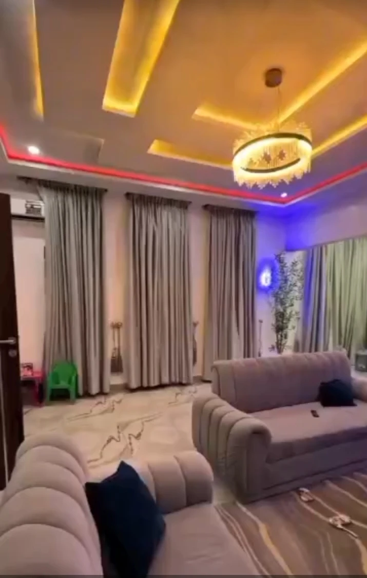 Duplex for Sale in SARS ROAD, Rivers - Image 1