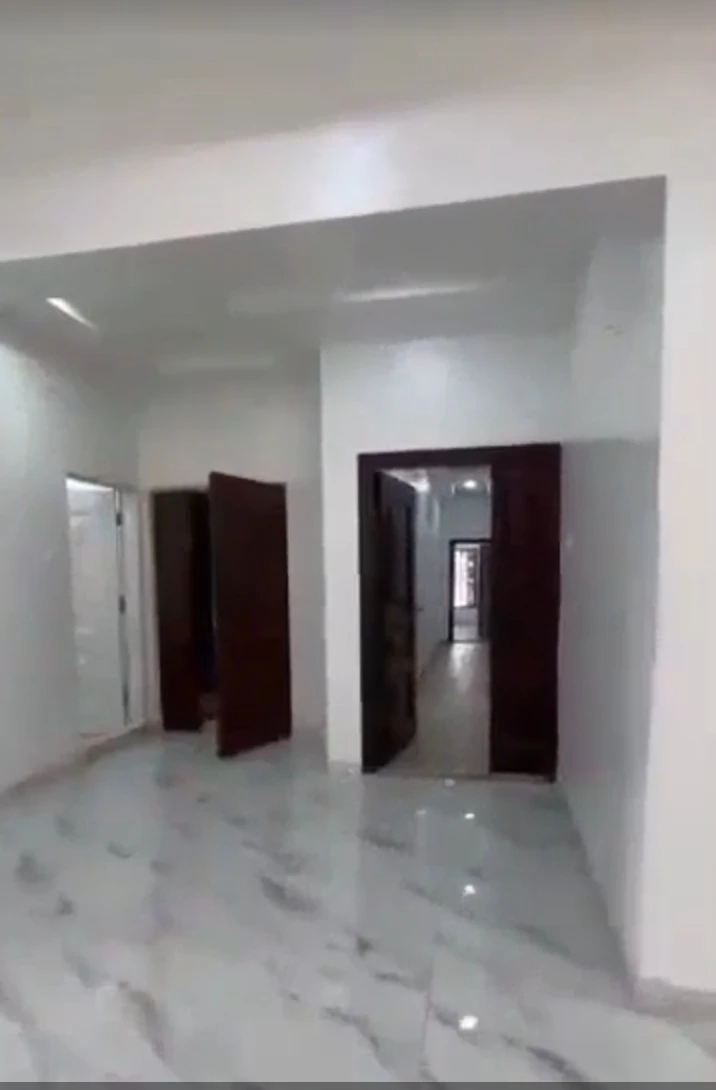 3 Bedroom Flat for Rent in MUMMY B ROAD, Rivers - Image 3