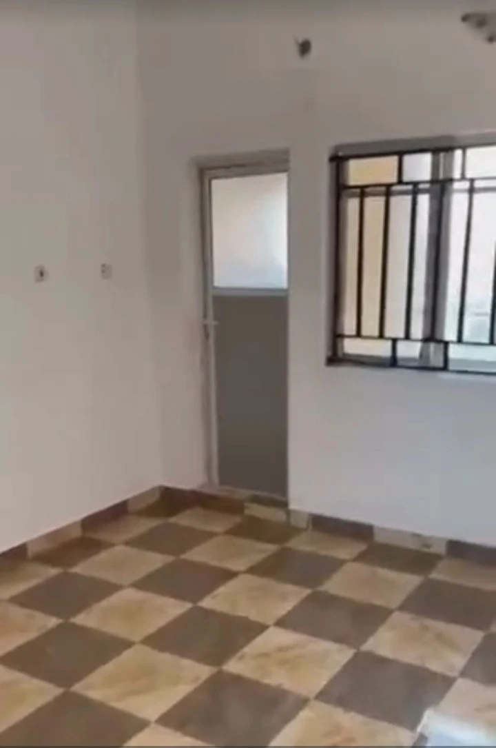1 Bedroom Flat for Sale in ENUGU, Enugu - Image 2