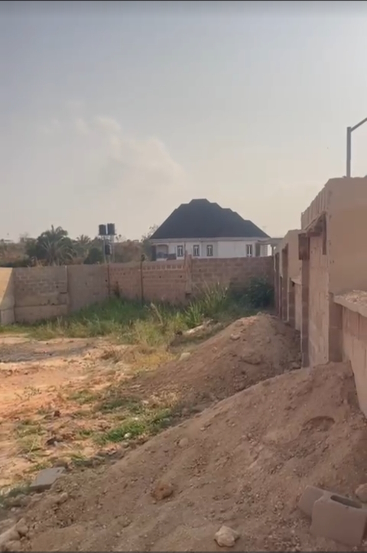 Land for Sale in Golf Estate, Enugu - Image 1