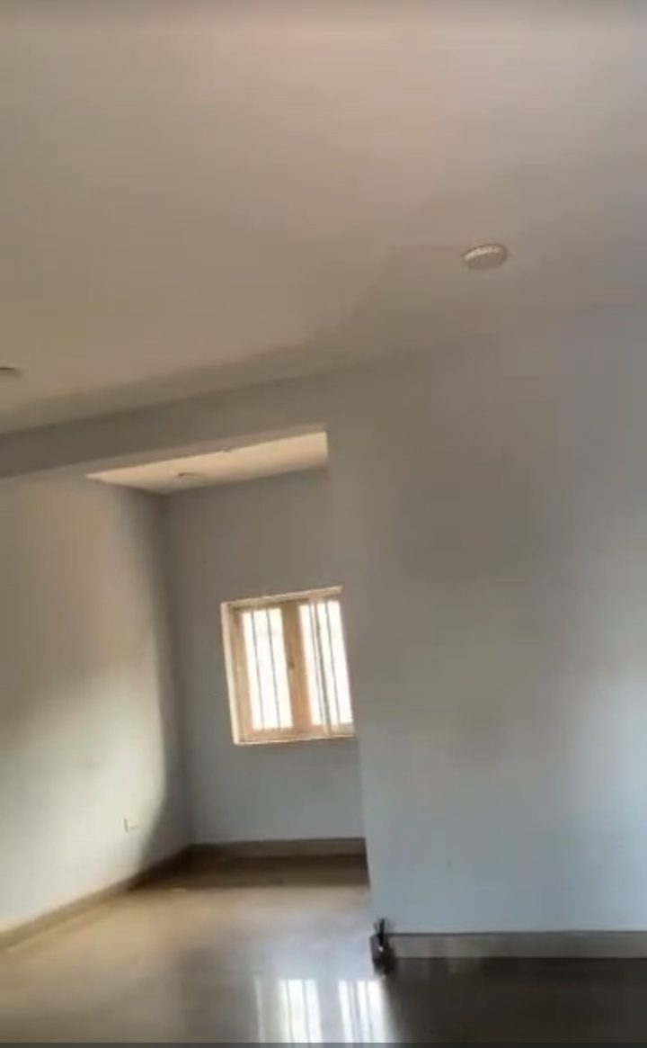 2 Bedroom Flat for Rent in THINKERS CORNER, Enugu - Image 3