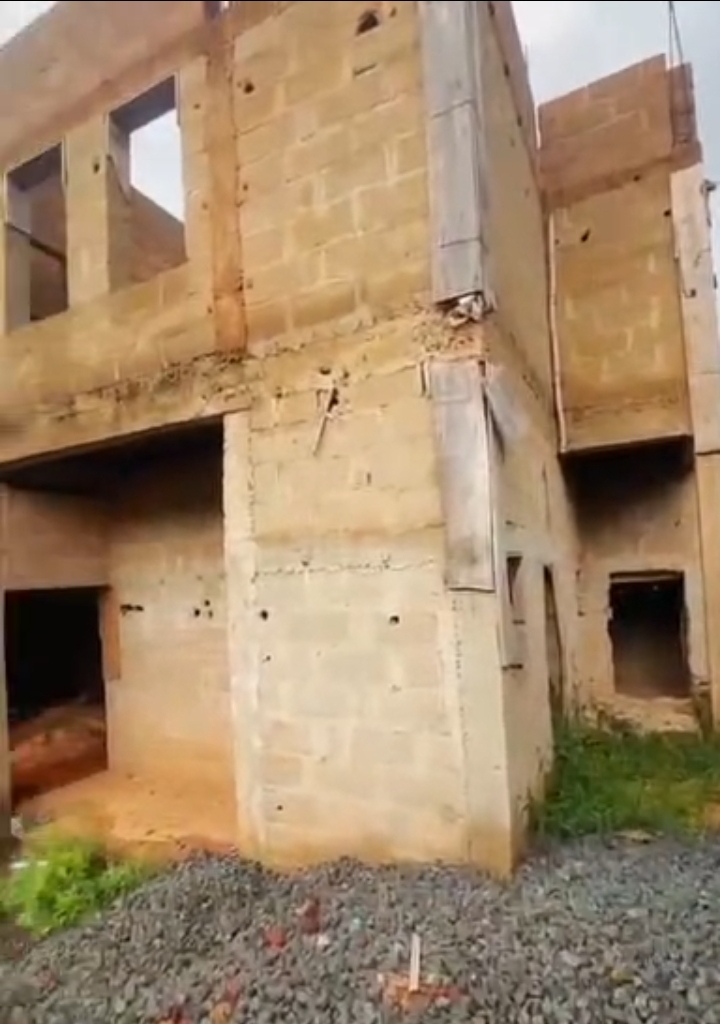 Uncompleted Building for Sale in GREENHILL ESTATE, Enugu - Image 3