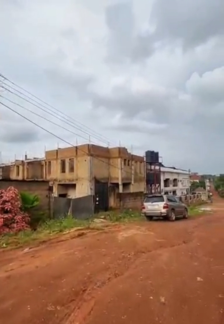 Uncompleted Building for Sale in GREENHILL ESTATE, Enugu - Image 1