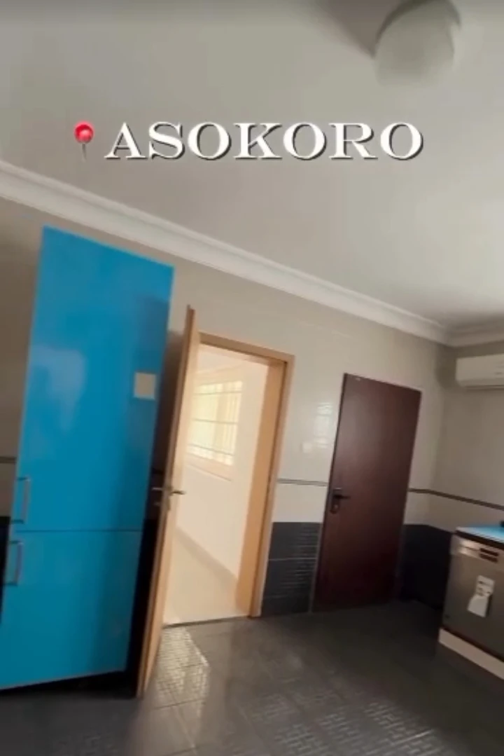 Estate for Sale in ASOKORO MAIN, Abuja - Image 1