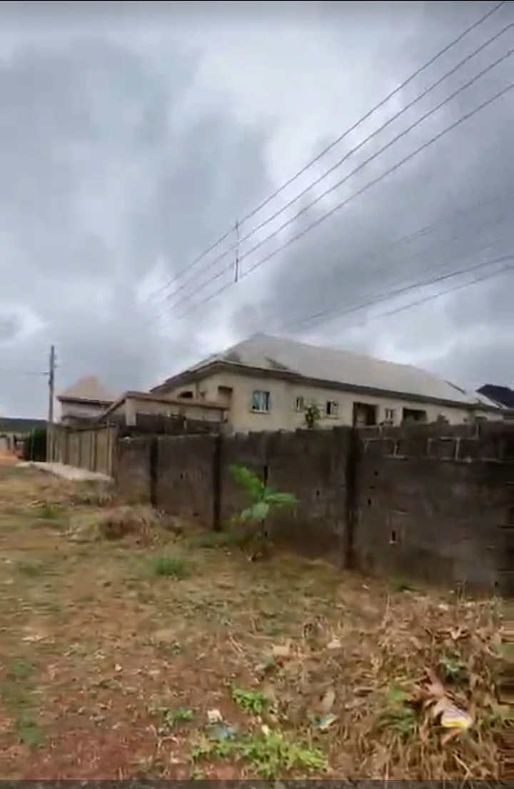 Land for Sale in THINKERS CORNER, Enugu - Image 1