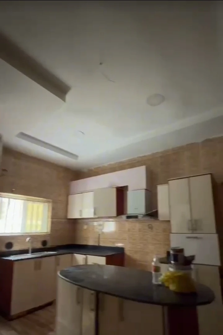 Duplex for Sale in GRA PHASE 3, Rivers - Image 1