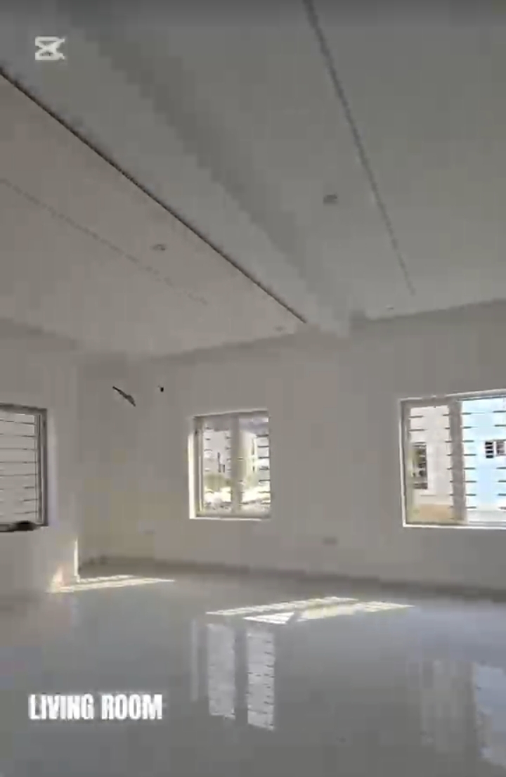 Duplex for Sale in REEF COURT, Rivers - Image 3