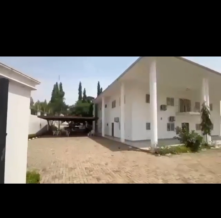 Duplex for Sale in ASOKORO MAIN, Abuja - Image 4