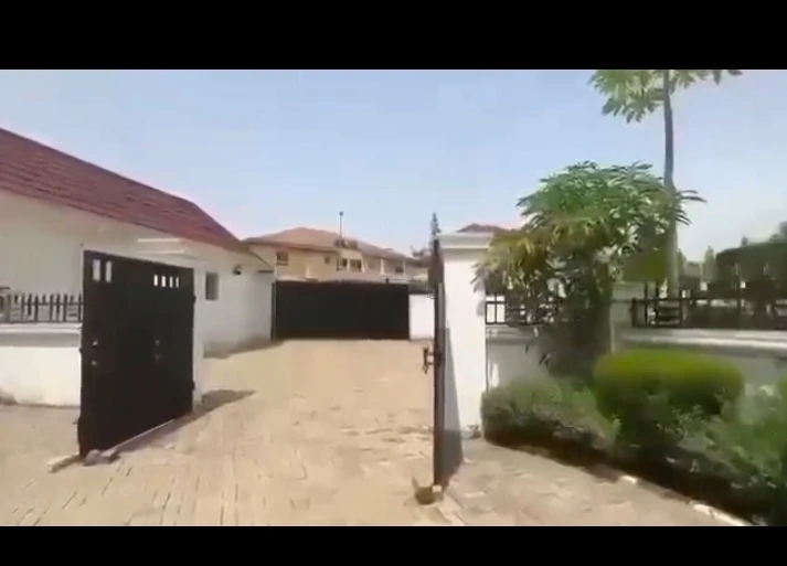 Duplex for Sale in ASOKORO MAIN, Abuja - Image 3