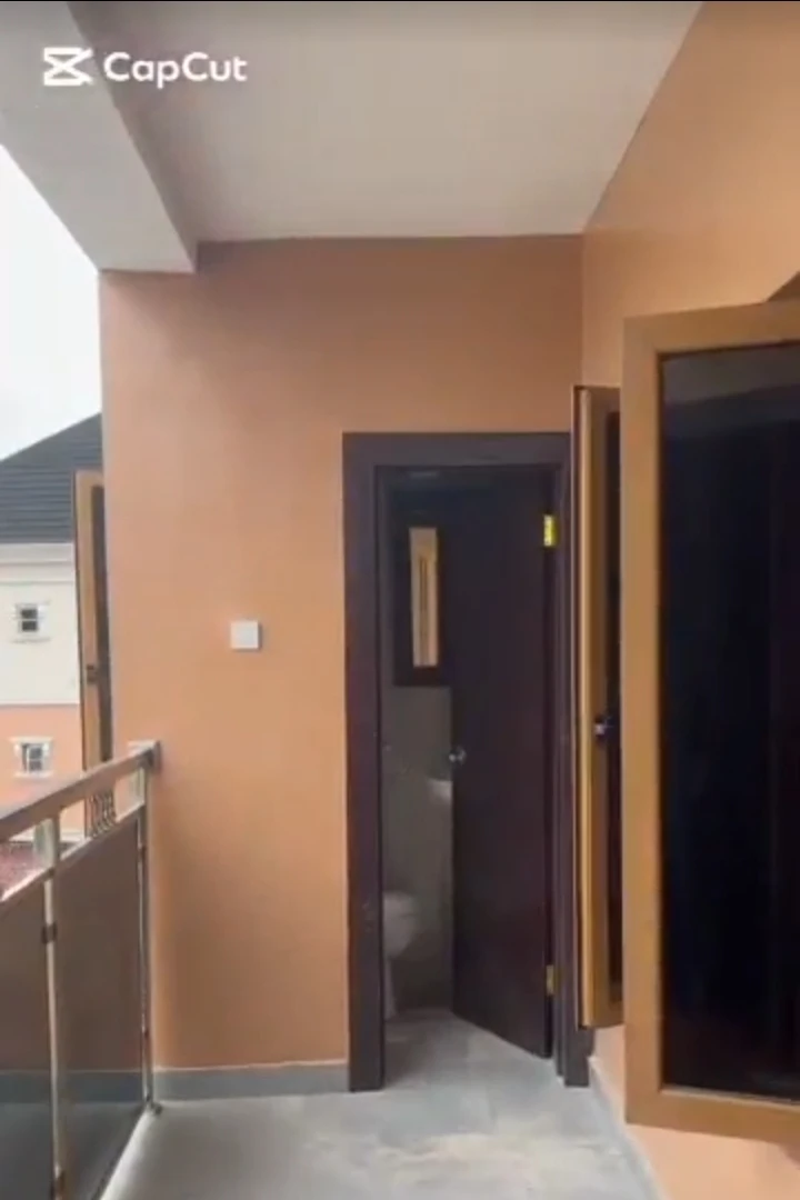 3 Bedroom Flat for Rent in PETER ODILI, Rivers - Image 4