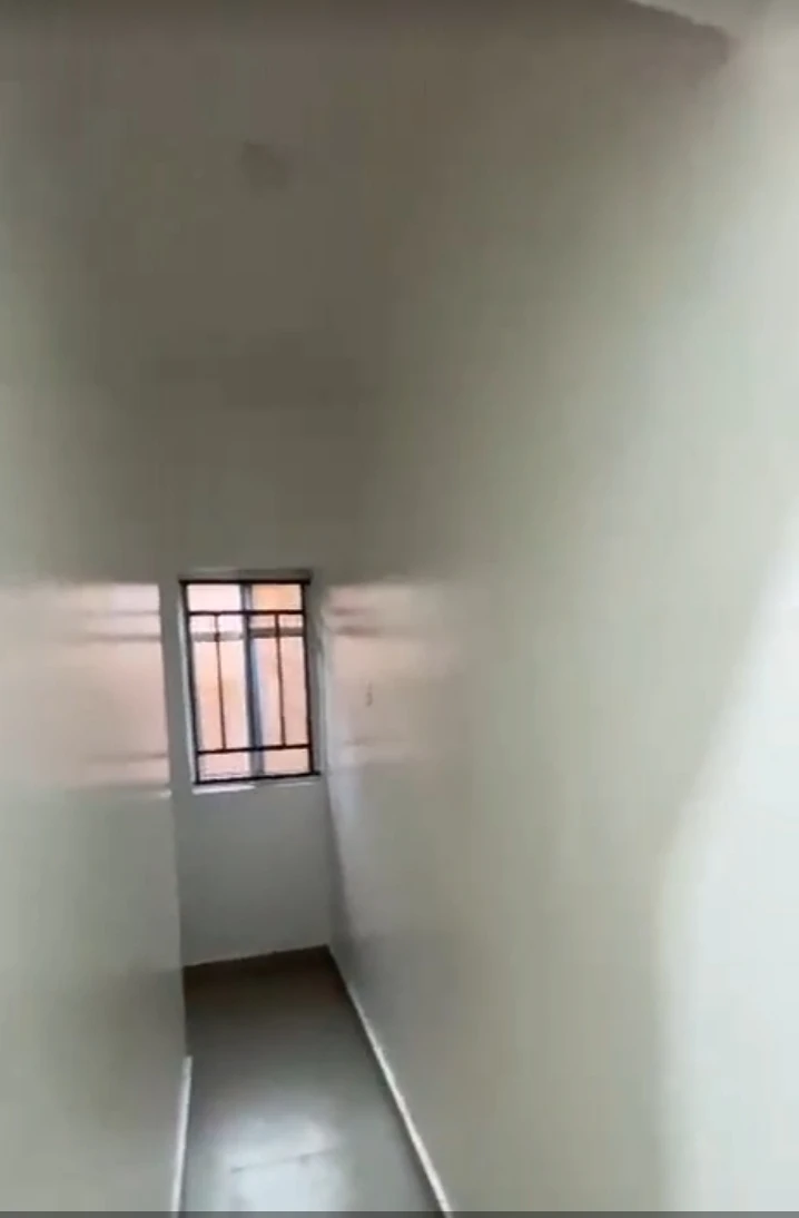 4 Bedroom Flat for Rent in THINKERS CORNER, Enugu - Image 5