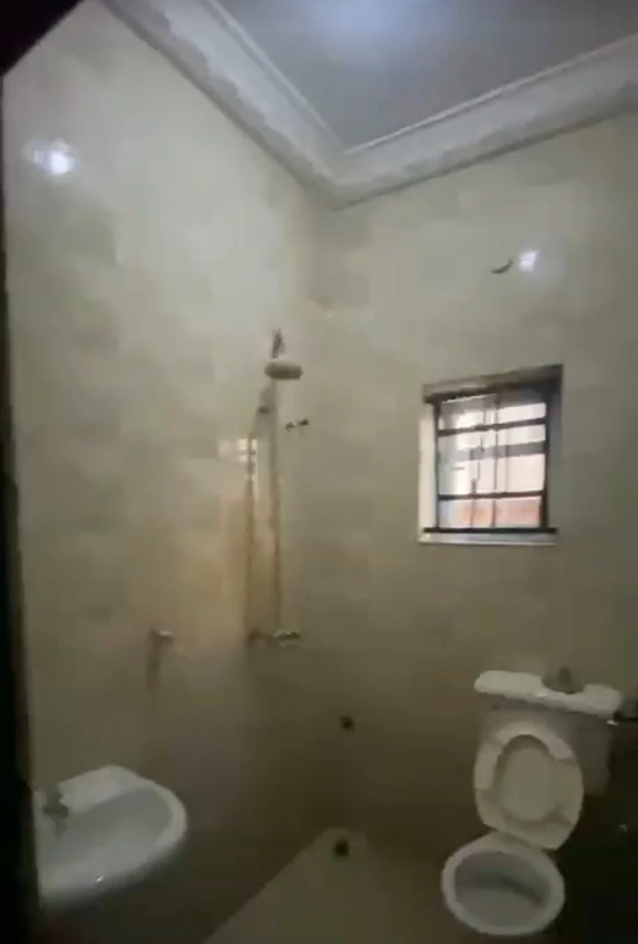 4 Bedroom Flat for Rent in THINKERS CORNER, Enugu - Image 4