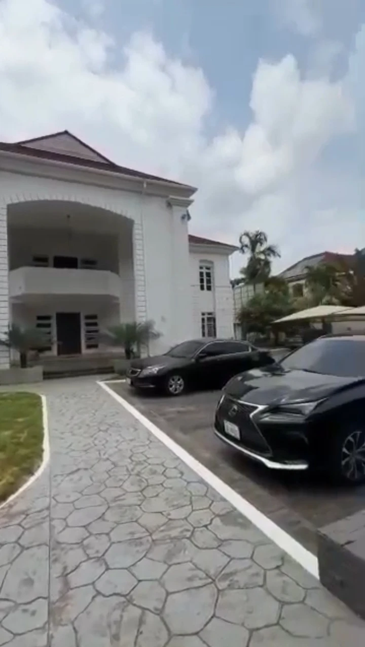 Duplex for Sale in Apo Legislative, Abuja - Image 1