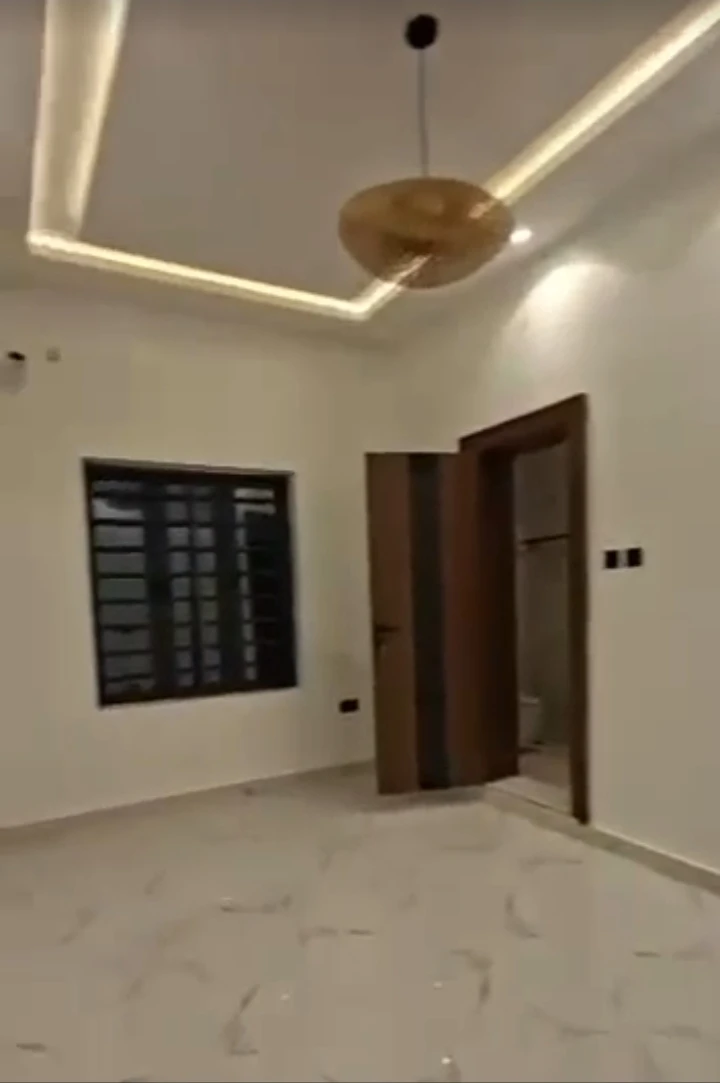 Duplex for Sale in INDEPENDENCE LAYOUT, Enugu - Image 3
