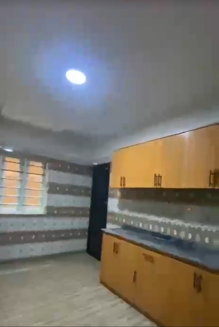 2 Bedroom Flat for Rent in THINKERS CORNER, Enugu - Image 4