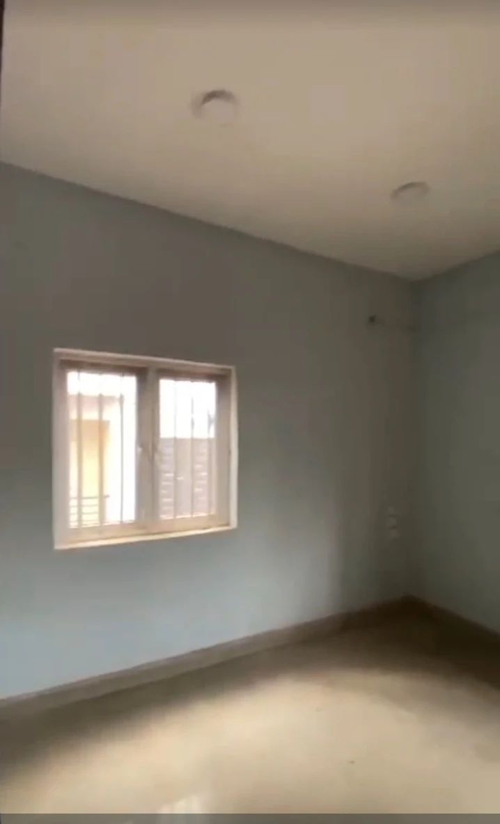 2 Bedroom Flat for Rent in THINKERS CORNER, Enugu - Image 6