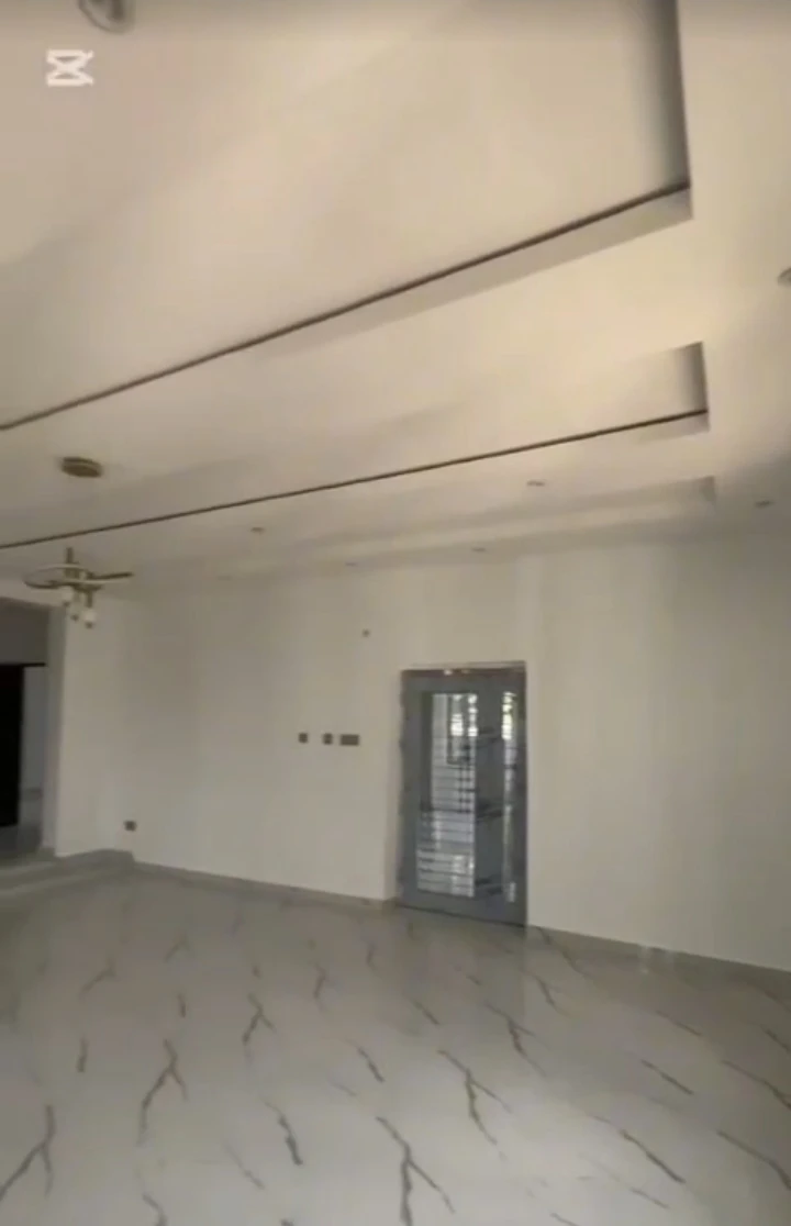 Duplex for Sale in HELIU ESTATE, Enugu - Image 4