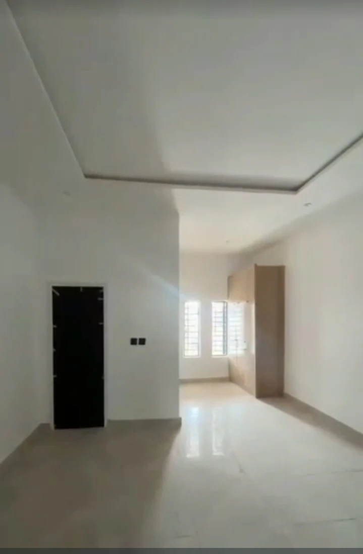 Bungalow for Sale in LOKOGOMA, Abuja - Image 2