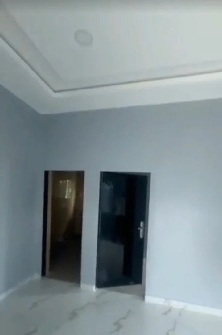 Bungalow for Sale in LOKOGOMA, Abuja - Image 5