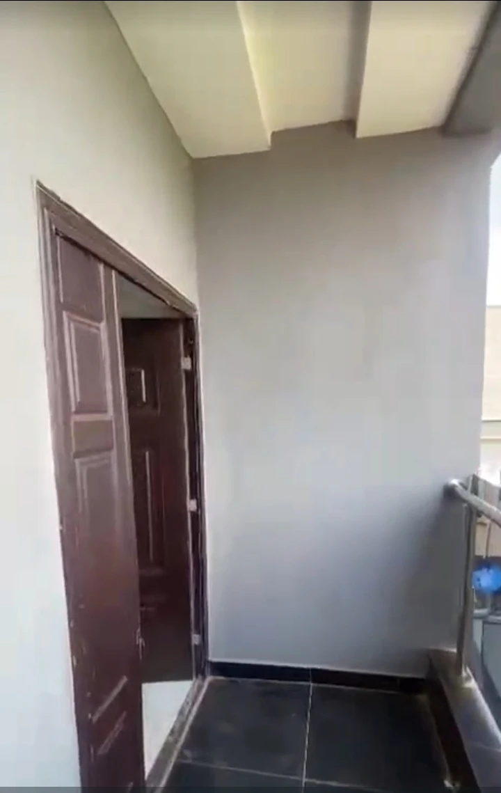2 Bedroom Flat for Rent in THINKERS CORNER, Enugu - Image 5
