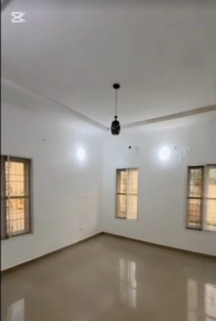 3 Bedroom Flat for Sale in GUZAPE, Abuja - Image 3