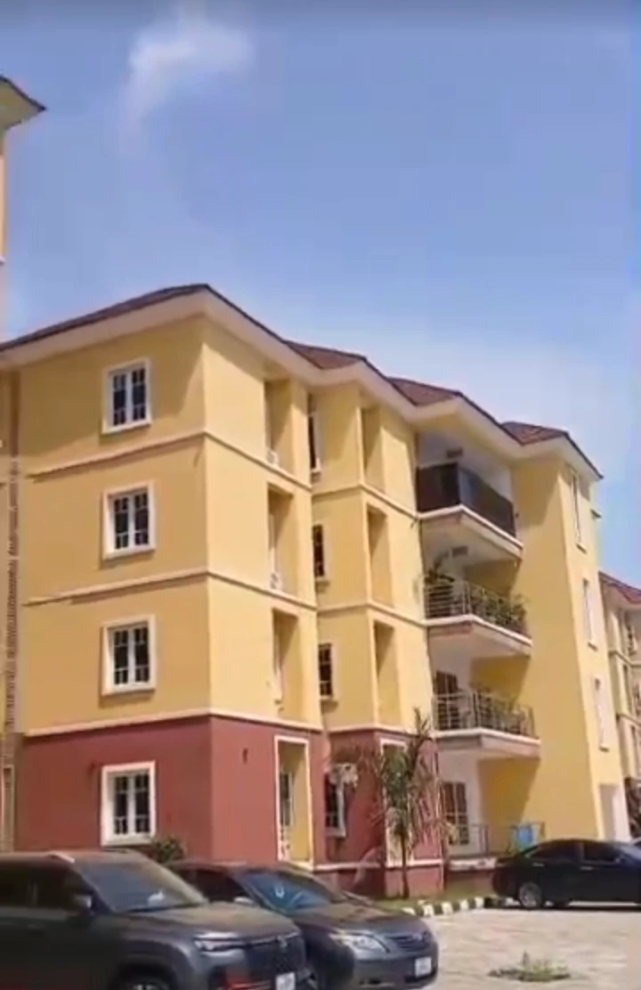 3 Bedroom Flat for Sale in GUZAPE FHA, Abuja - Image 2