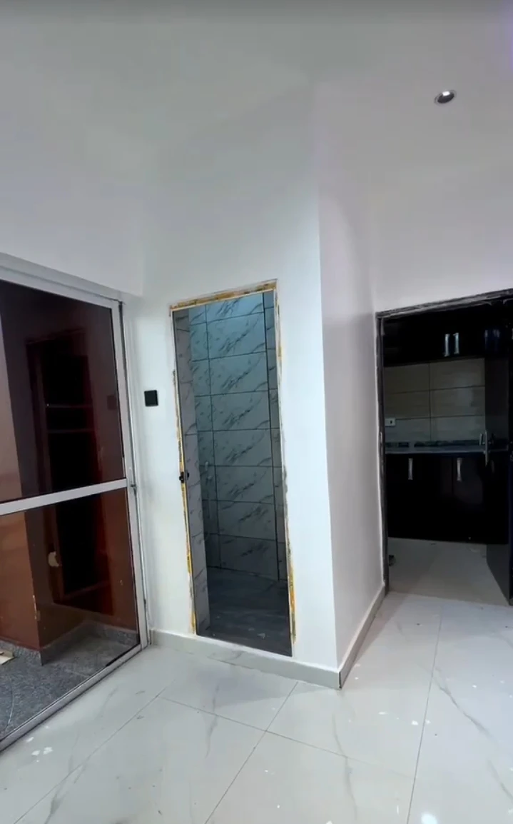 2 Bedroom Flat for Sale in ELIZOU, Rivers - Image 5