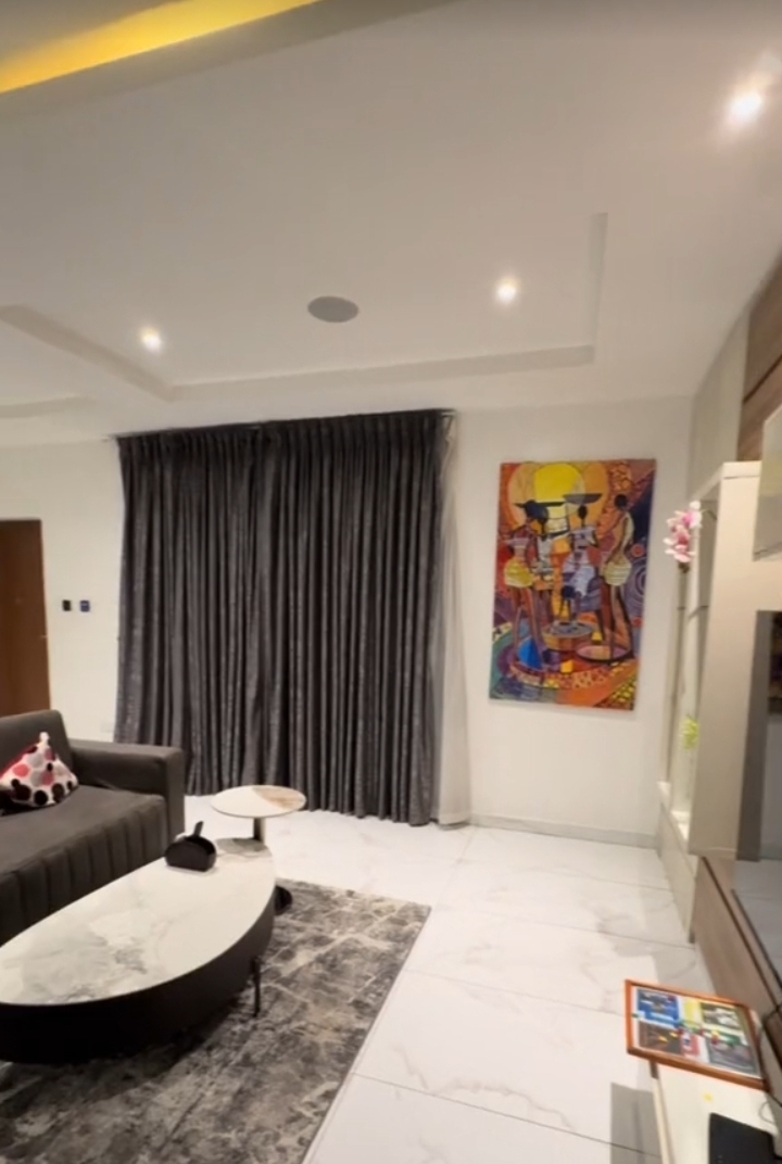 2 Bedroom Flat for Sale in GRA, Rivers - Image 5