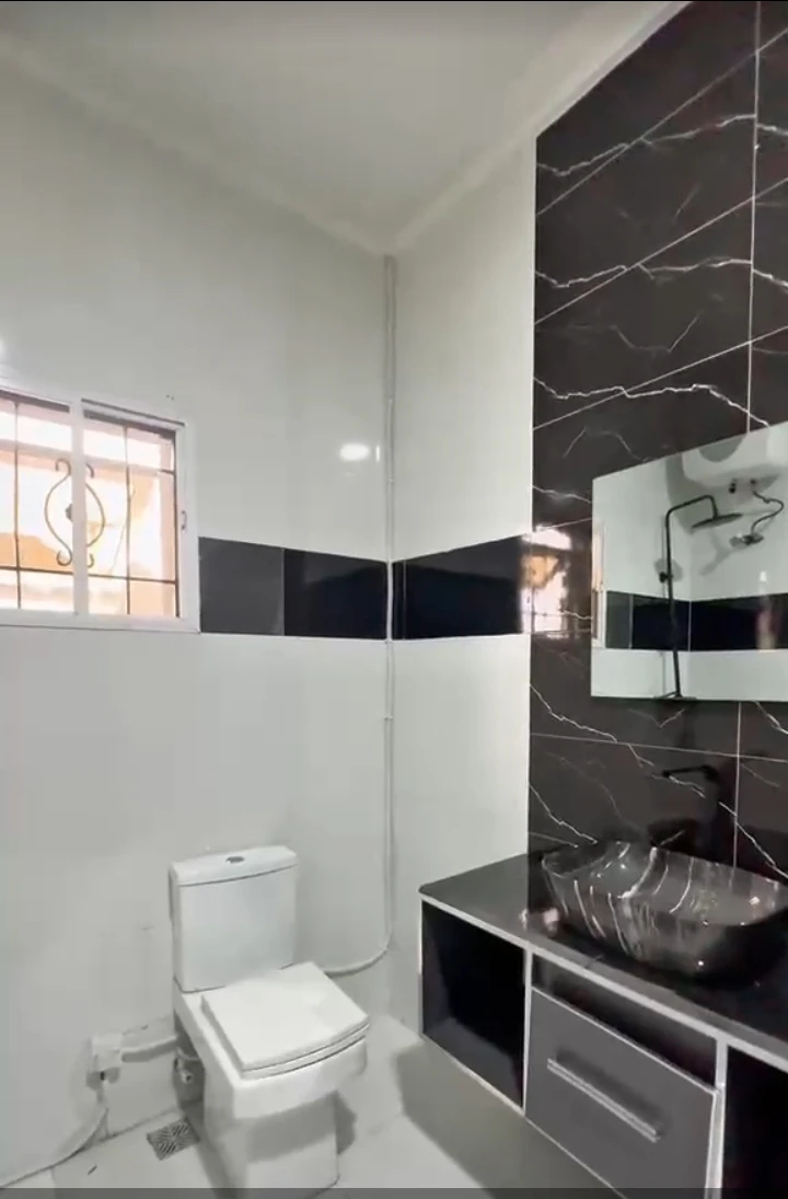 Duplex for Sale in NEW GRA, Rivers - Image 2