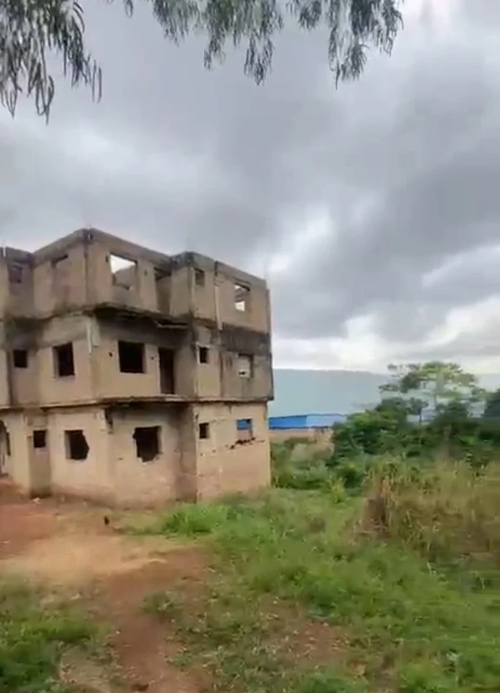 Land for Sale in OLD AIRPORT ROAD, Enugu - Image 2