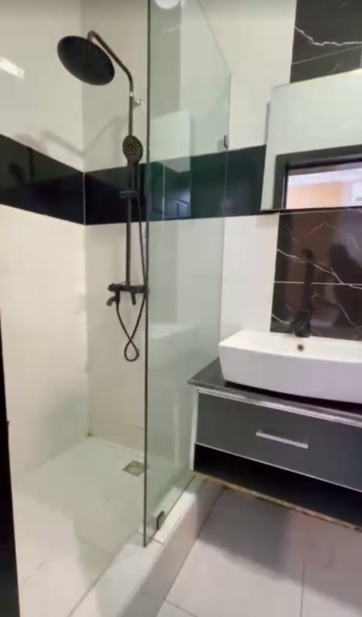 Duplex for Sale in NEW GRA, Rivers - Image 1