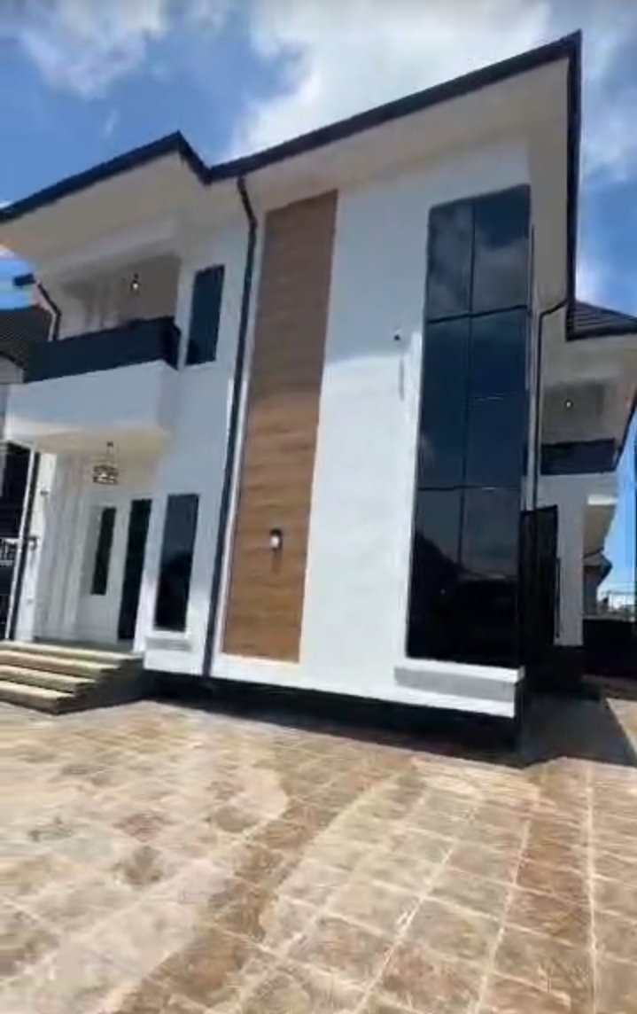 Duplex for Sale in Valley Estate, Enugu